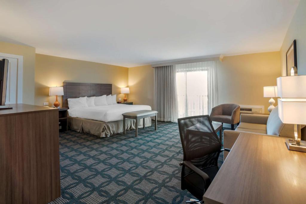 Двухместный номер Standard с балконом двуспальная кровать в Best Western Plus Ocean City