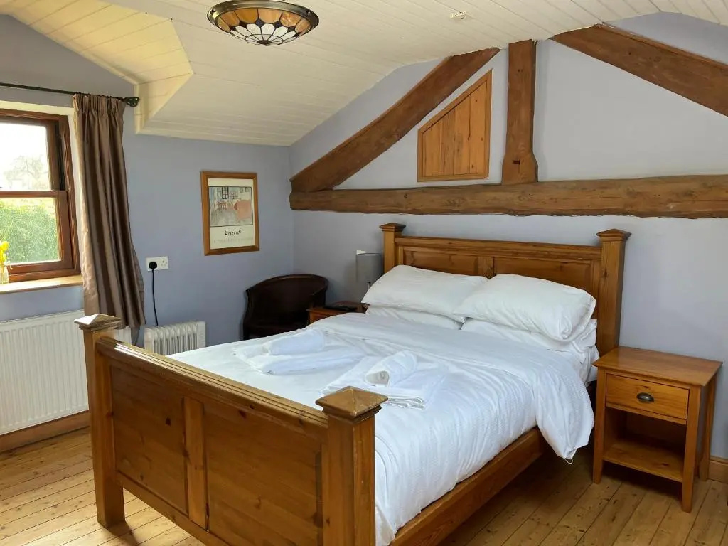 Standard Double room (full double bed)