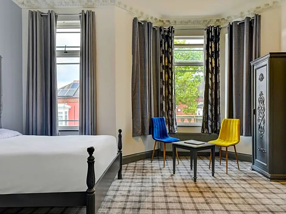 Empire Hotel - Chambres