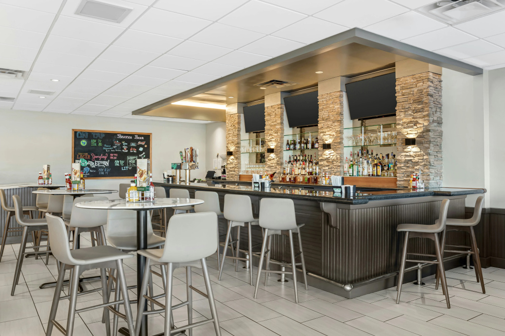 Holiday Inn Louisville Airport South by IHG - Général