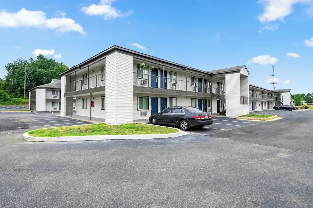 Southern Suites Kennesaw