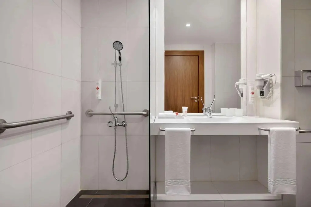 Ramada by Wyndham Lisbon - Chambres