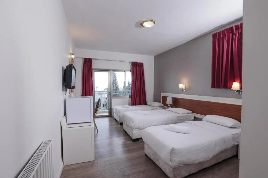 Superior Triple room