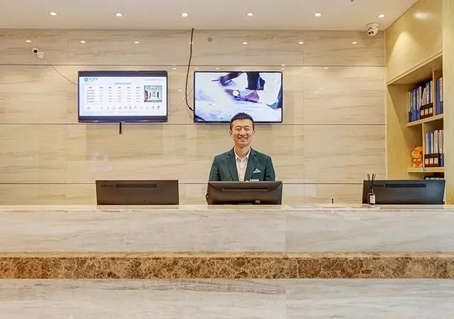 Lobby & Reception