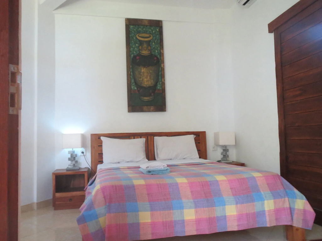 Amed Sari Beach Guesthouse — фото