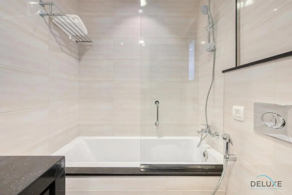 Luxury 1 Bedroom Apartment at DAMAC Celestia by Deluxe Holiday Homes - Général