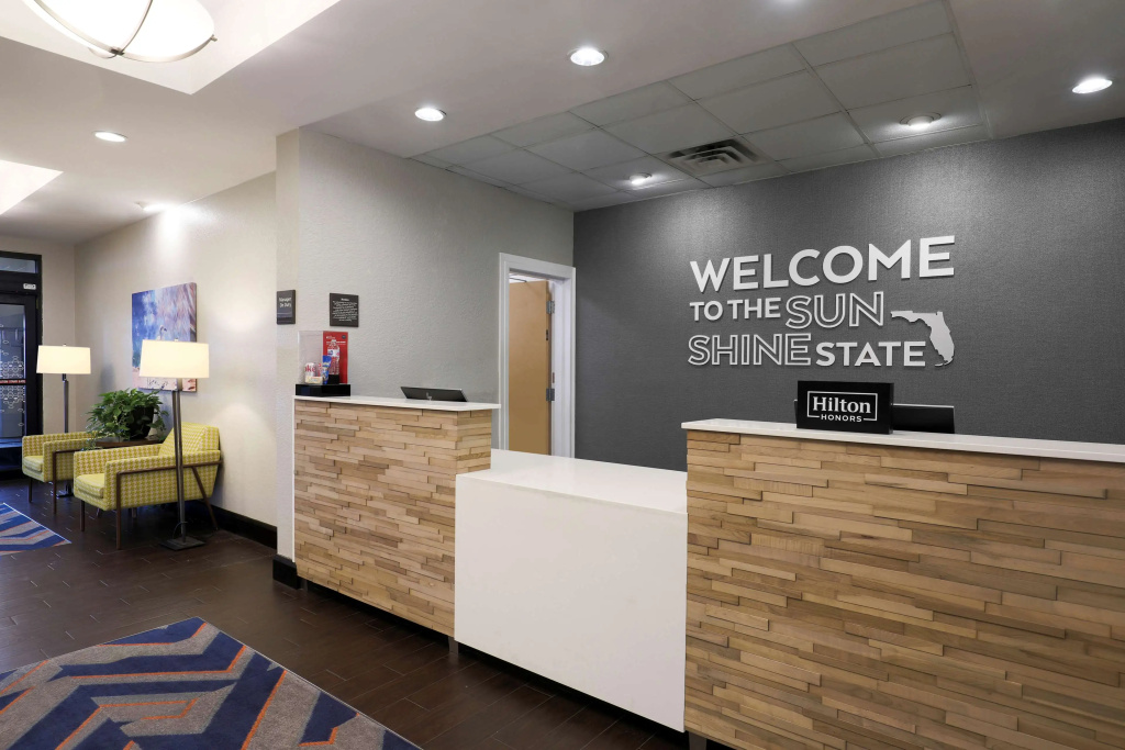 Lobby & Reception