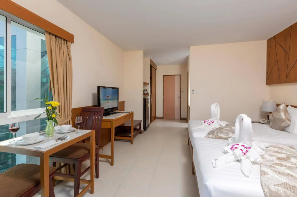 GLOW Jomtien Beach Chaiyapruek, Паттайя, Таїланд мініатюра 6