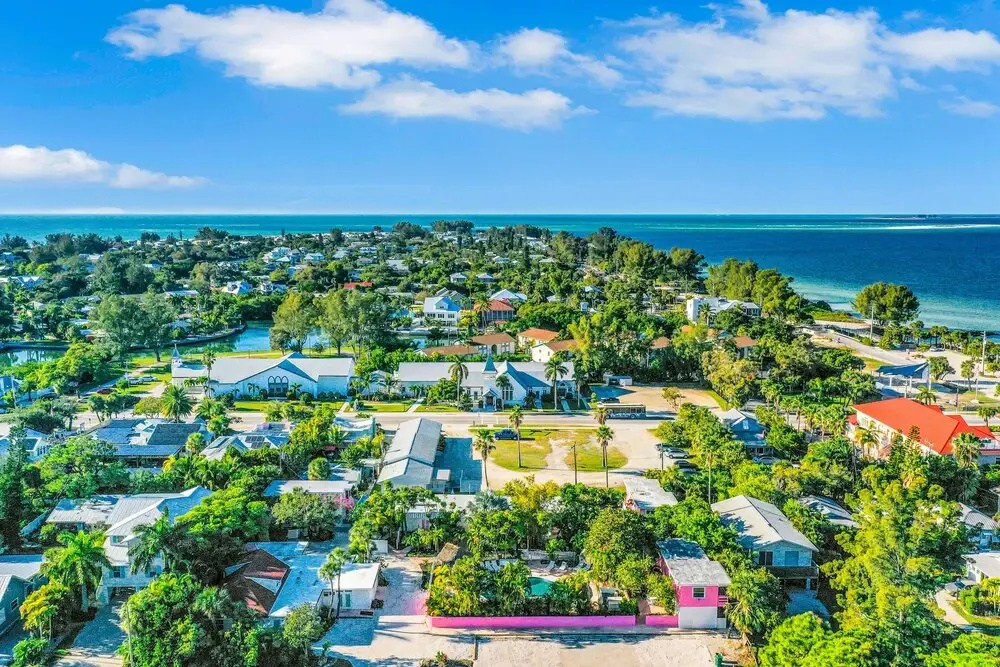 Beach & Waterfront