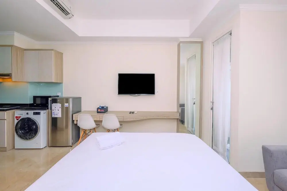 Nice And Strategic Studio At Menteng Park Apartment