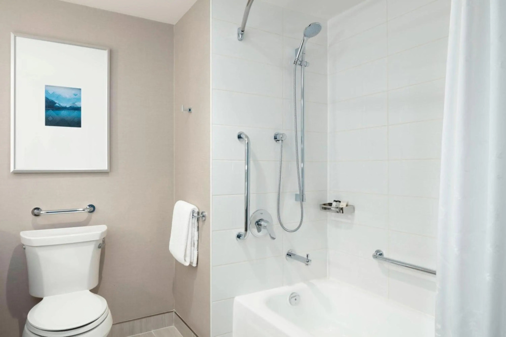 Sheraton Vancouver Guildford Hotel - фото 28