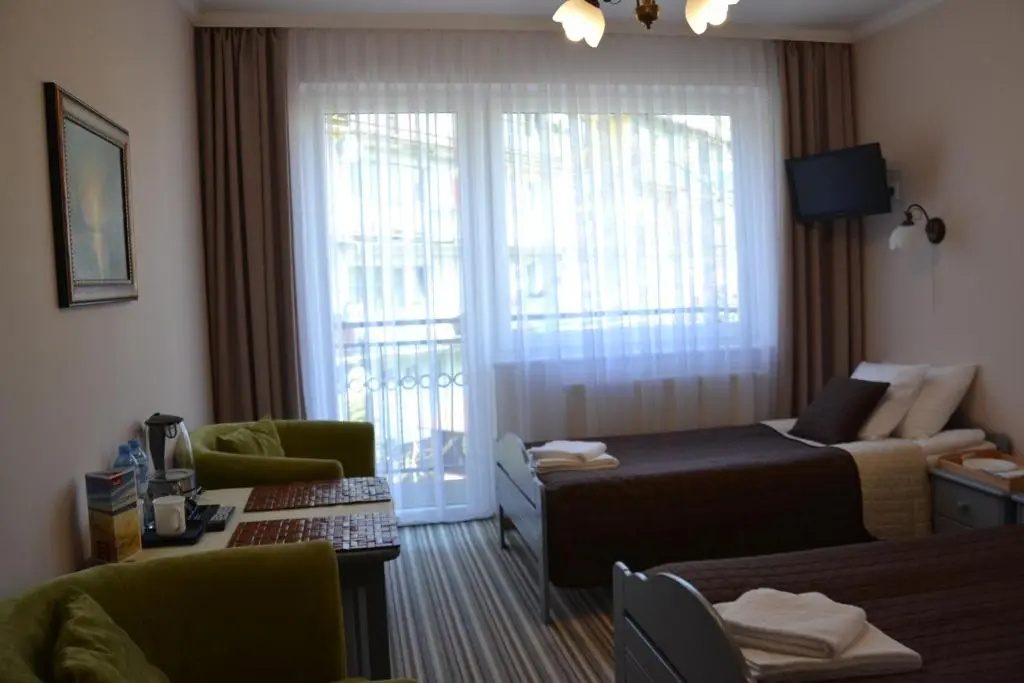 Hotel photo 1
