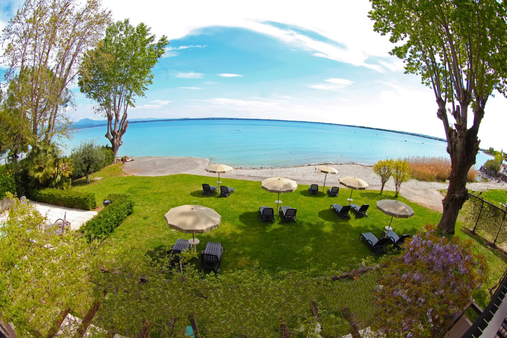 Hotel photo 30