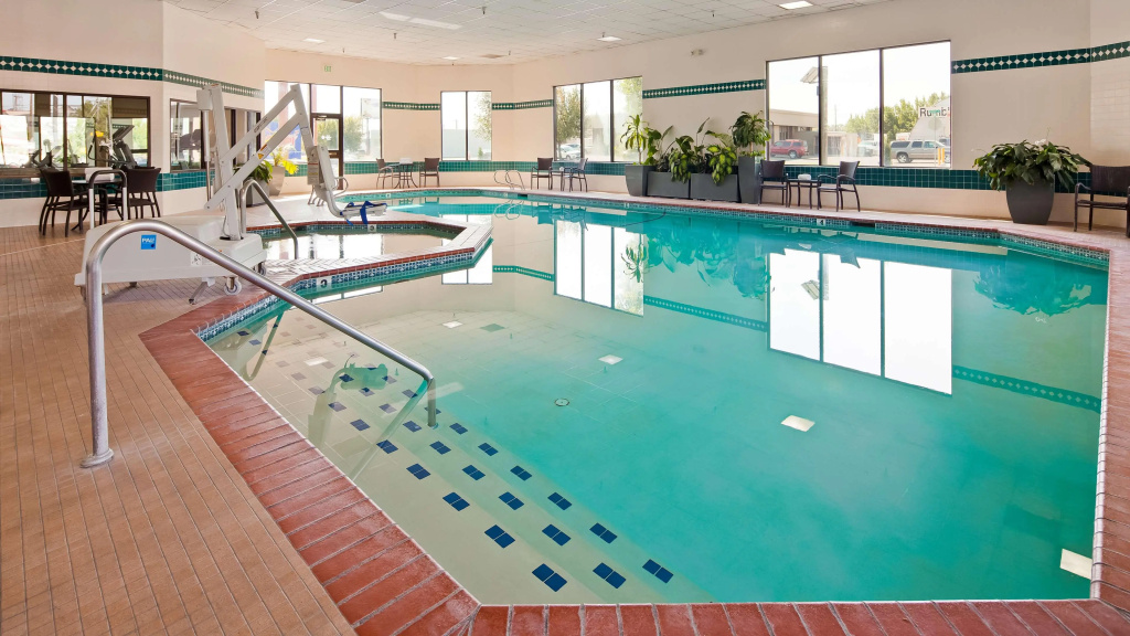 Best Western Plus Cottontree Inn - фото 15