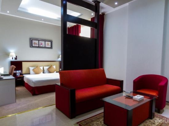 Rainbow Hotel