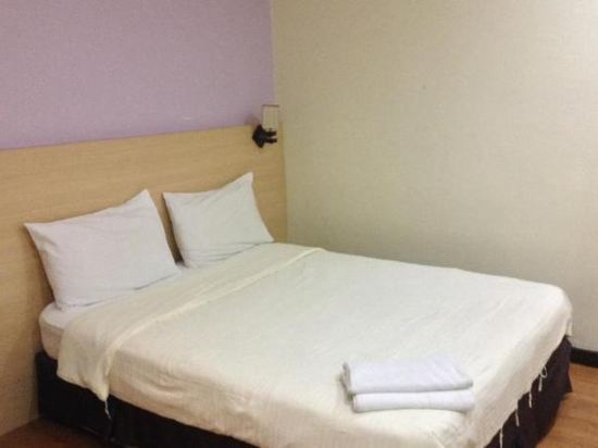 Maxim Hotel