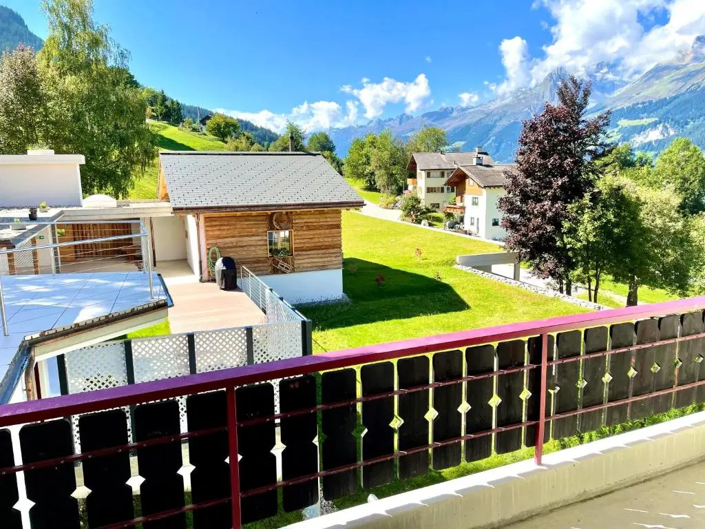 Balcony & Terrace