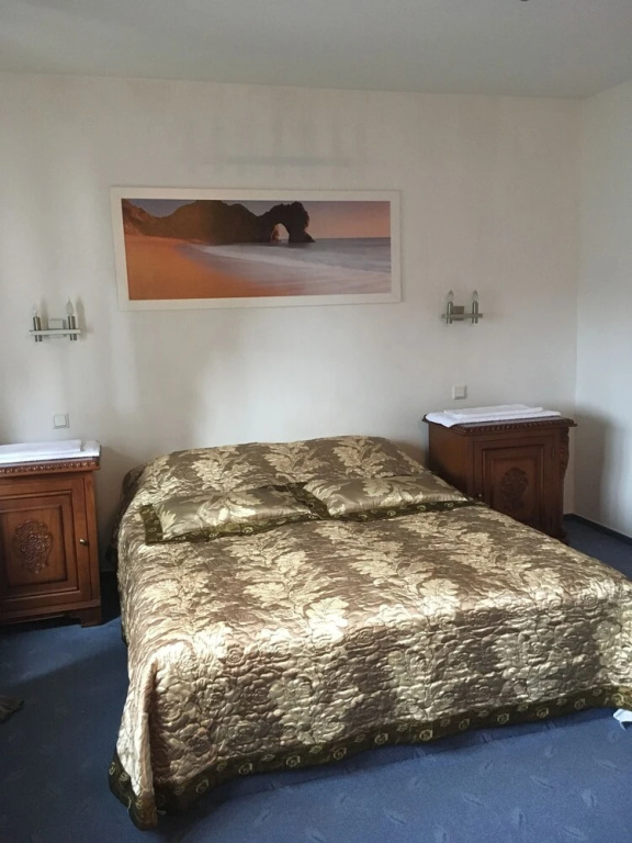 Standard Double room with balcony (full double bed)