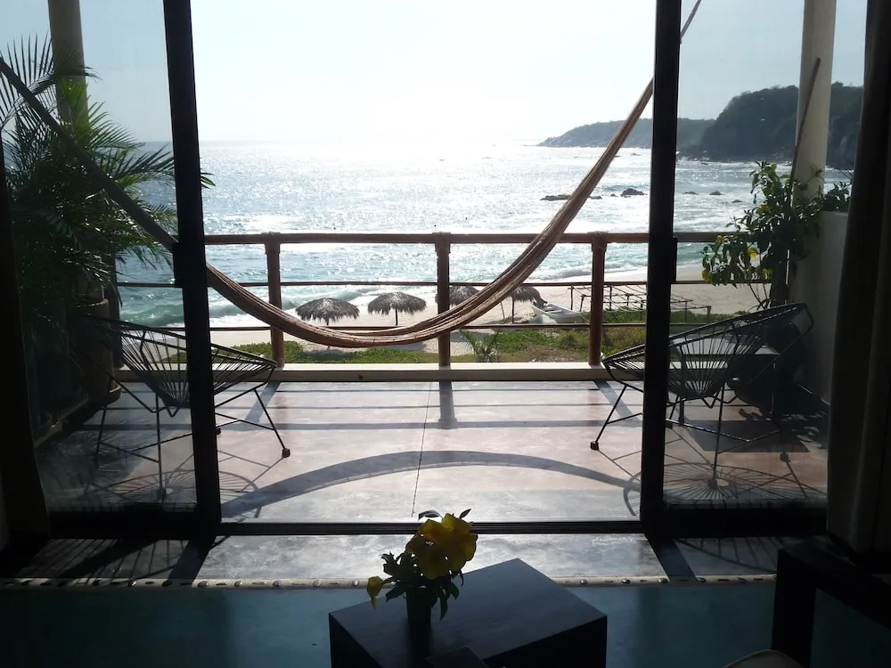 Premium Double room with balcony (full double bed)