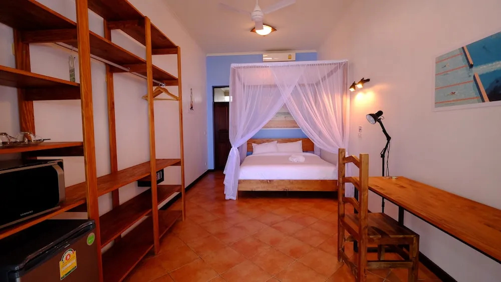Baan Jai Dee Beach Front Hotel - Chambres
