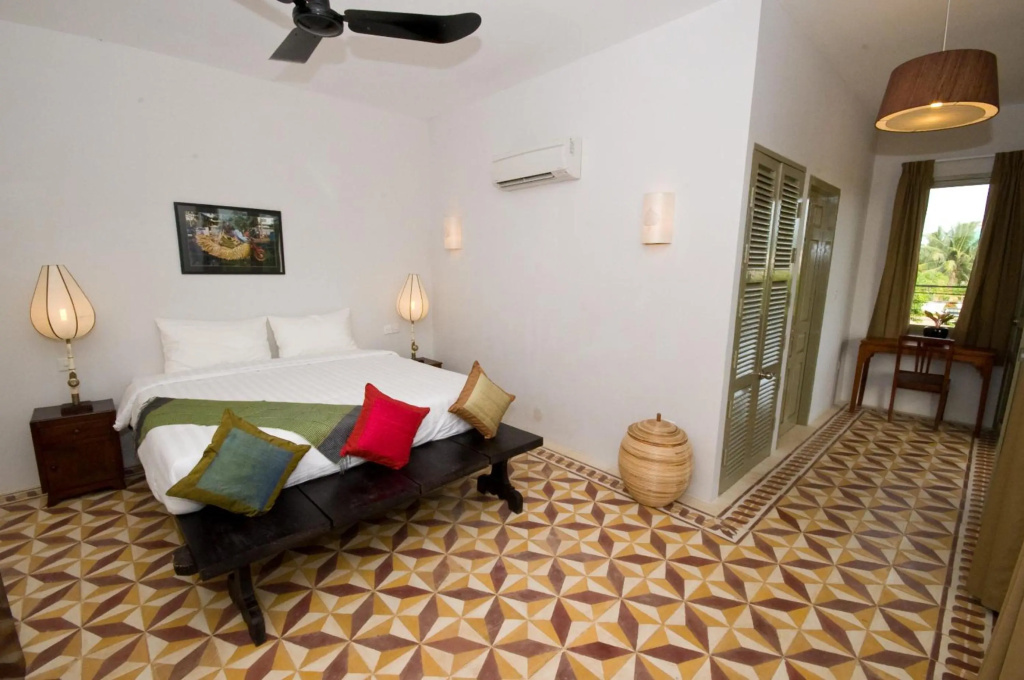 Bambu Hotel — 5