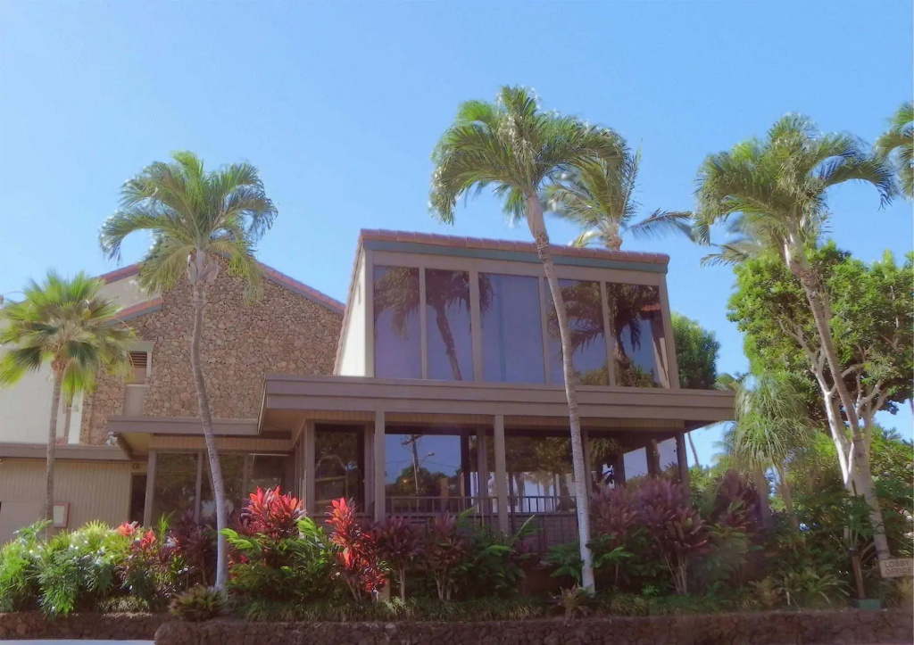 Luana Kai Resort