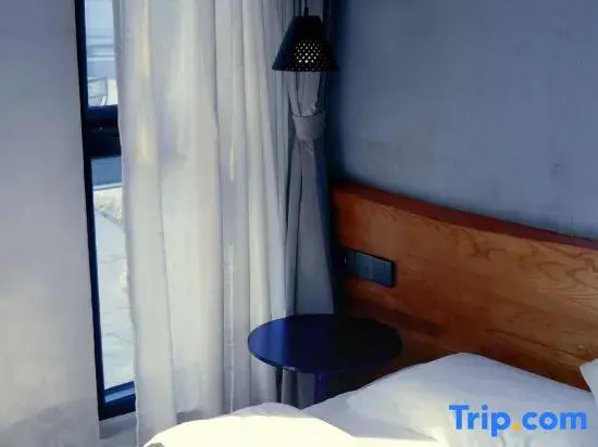 Standard Double room with sea view (full double bed)