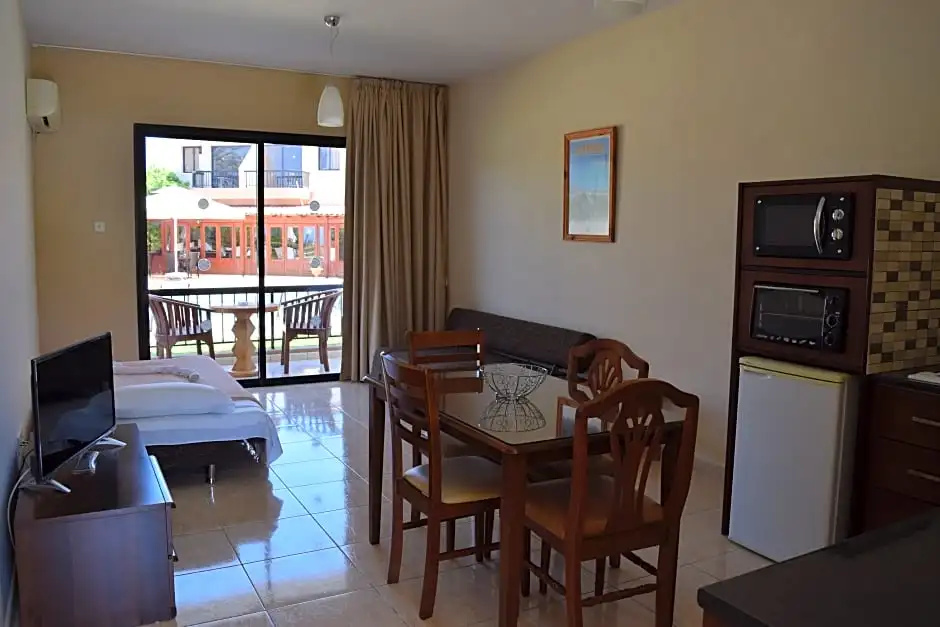 Anna Hotel Apartments - Chambres
