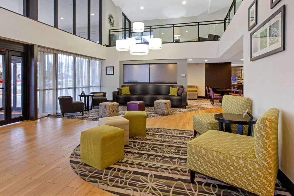 La Quinta Inn & Suites by Wyndham Detroit Metro Airport - Général