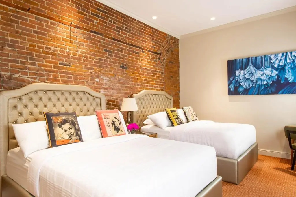 Quadruple Suite
