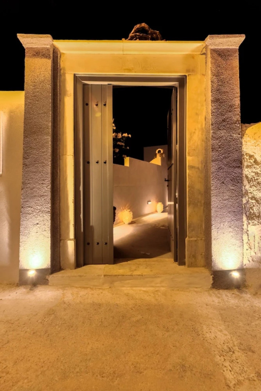 Pasithea Luxury Suites