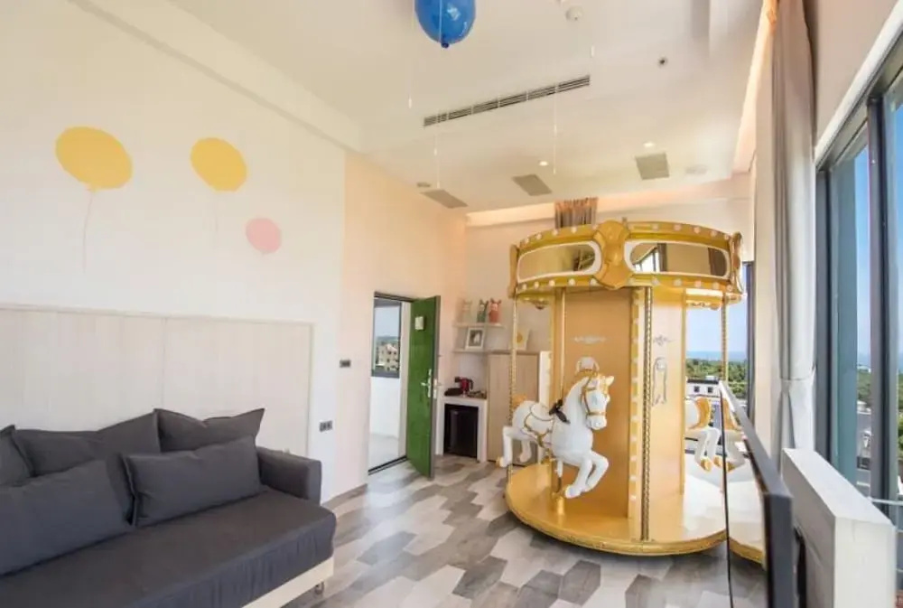 Grand room