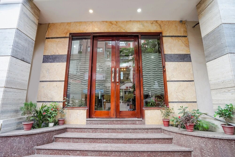FabHotel Comfort Stay Vaishali - 300m from Chandra Laxmi Hospital, Ghaziyabad Ghaziabad