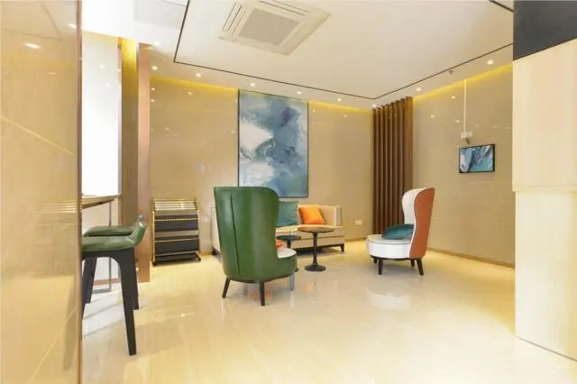 Lobby & Reception
