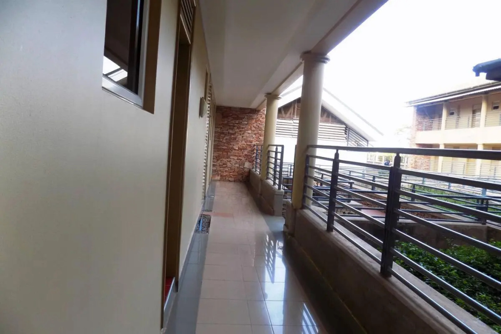 Balcony & Terrace