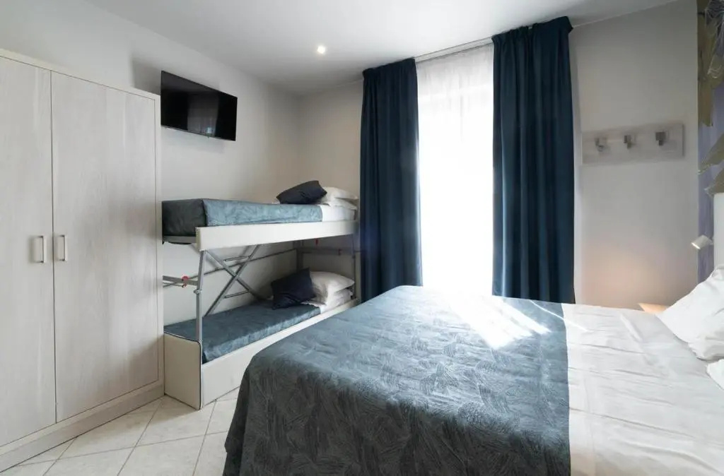 Standard Quadruple room with balcony
