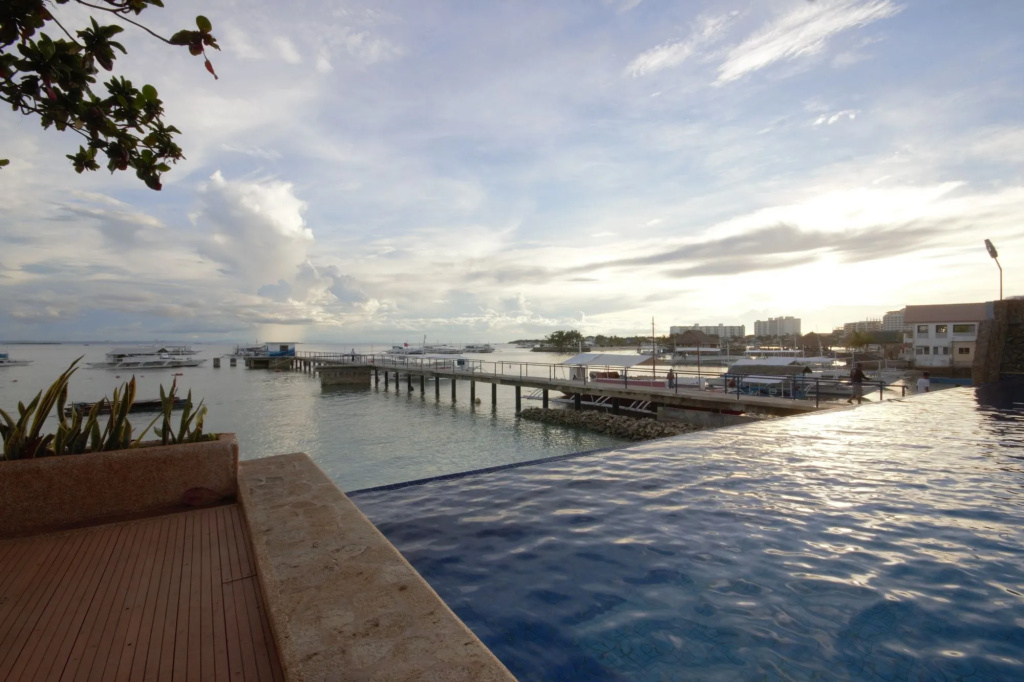 Beach & Waterfront