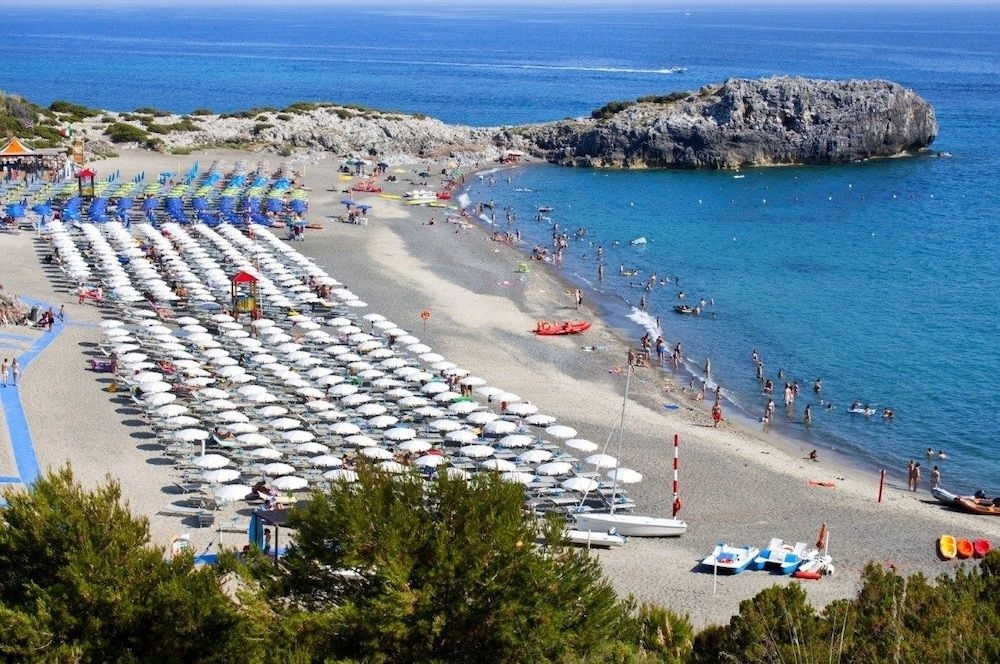 Beach & Waterfront