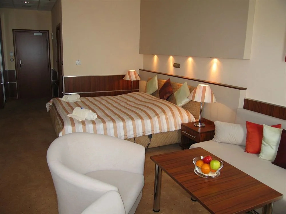 Hotel Medium — фото 2