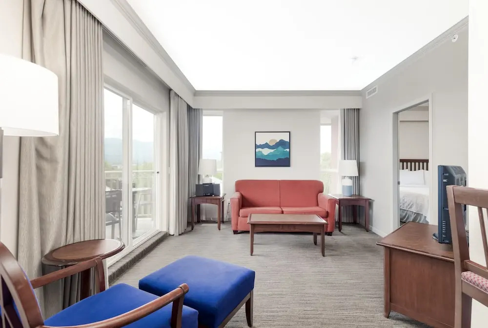 1 Bedroom Premium Suite with balcony