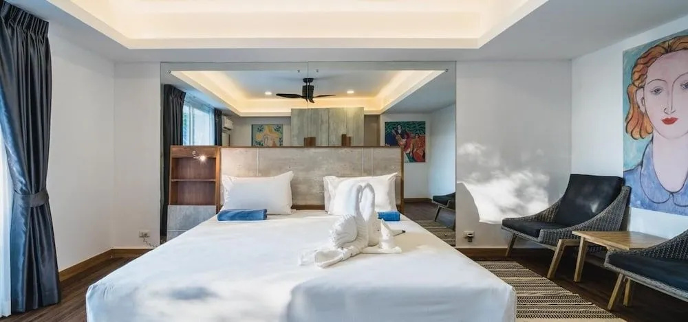 Patong Hill Villa by Lofty