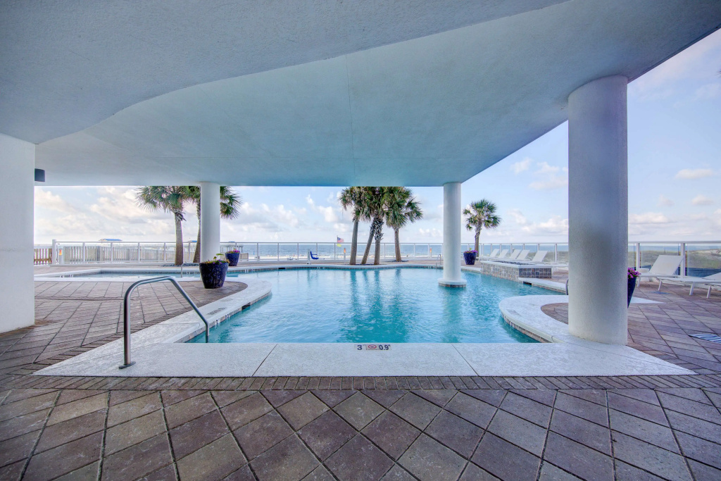 Beach & Waterfront
