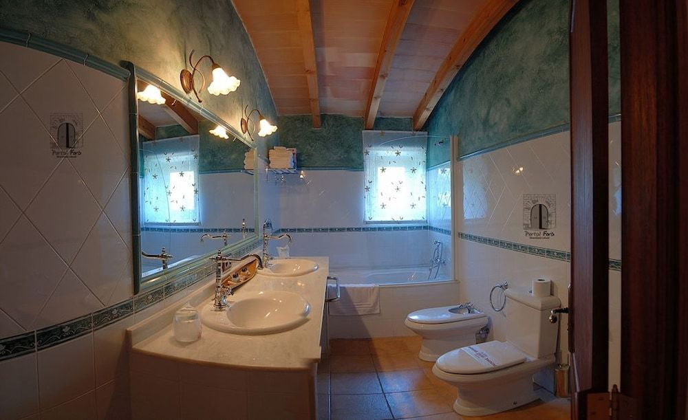 Hotel photo 30