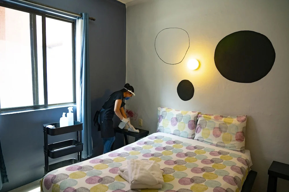 Economy room