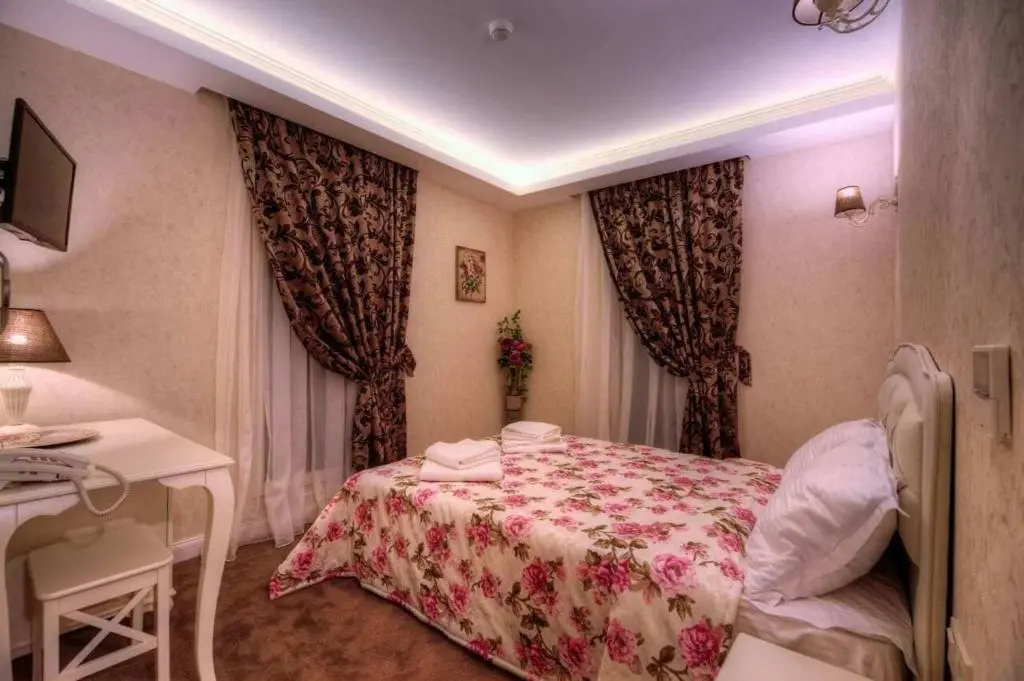 Comfort room