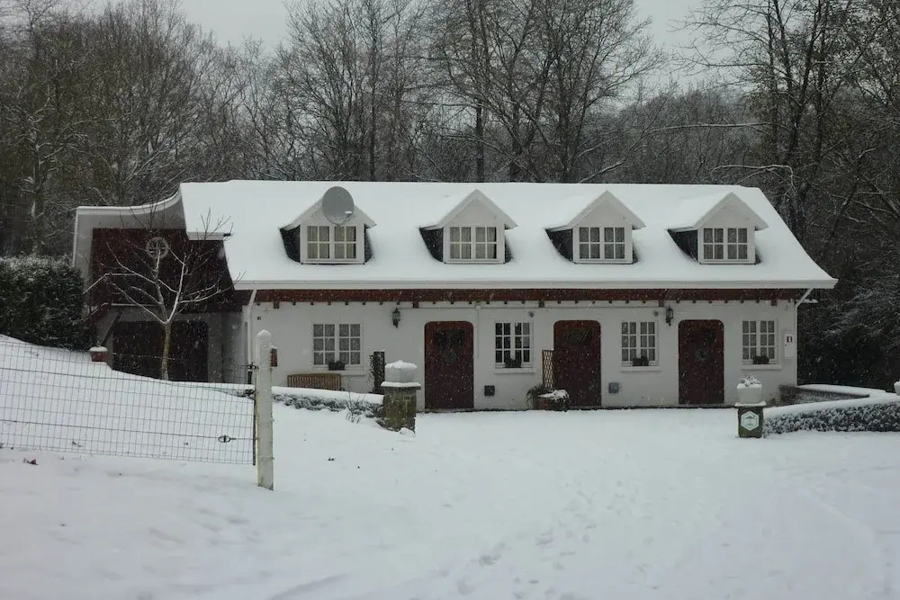 Cozy Escape in Bohon