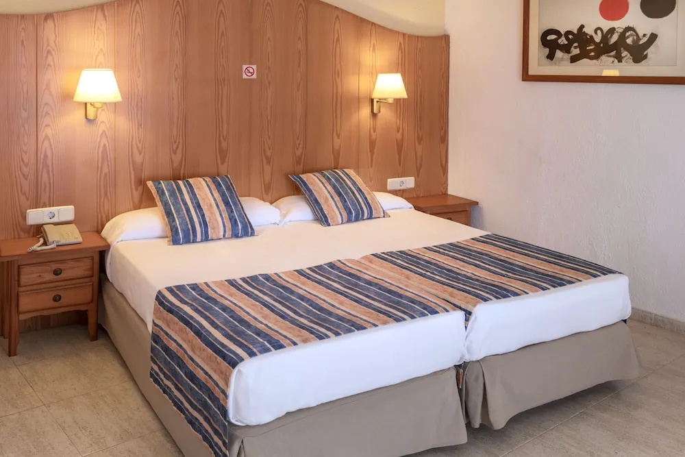 Hotel GHT Neptuno Tossa & Venus SPA - Chambres