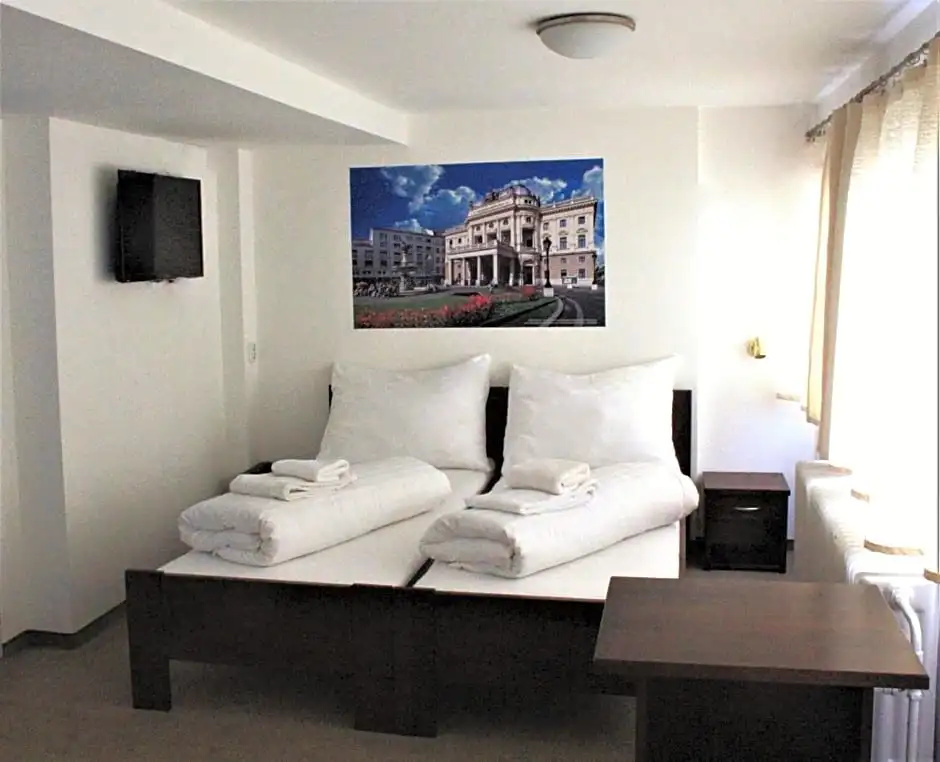 Botel Gracia - Chambres