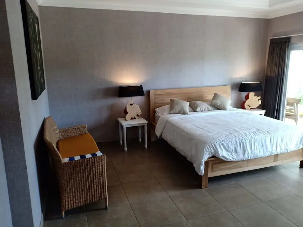 Business Double room with garden view (full double bed)