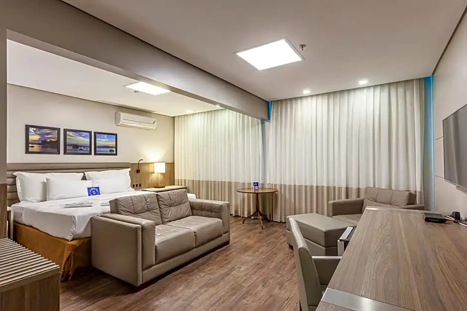 Double Junior Suite (full double bed)